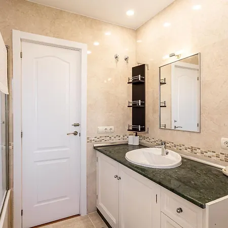 Frontline Townhouse El Rosario- 4 Bedrooms *