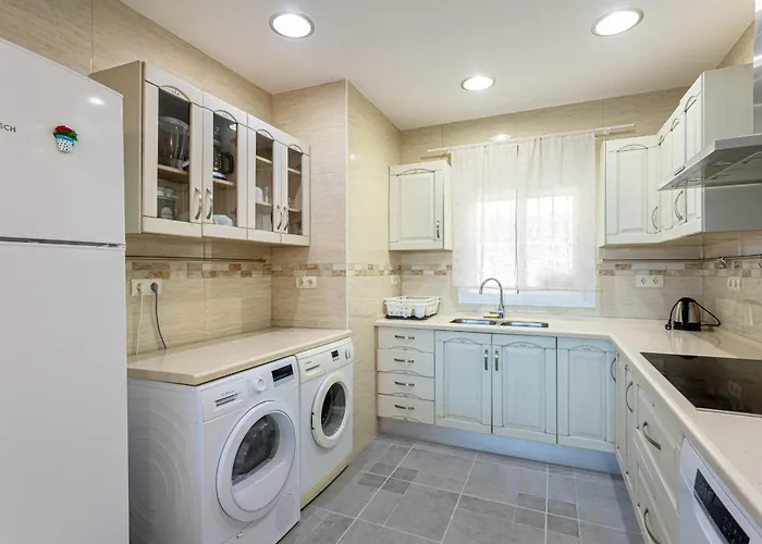 Semesterbostad Frontline Townhouse El Rosario- 4 Bedrooms