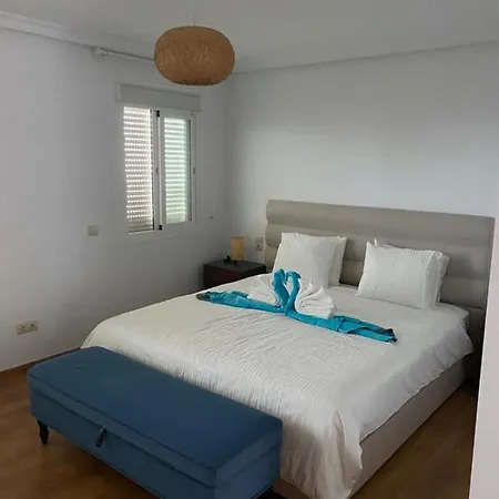 Feriehus Frontline Townhouse El Rosario- 4 Bedrooms Marbella