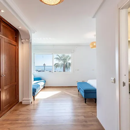 Frontline Townhouse El Rosario- 4 Bedrooms Feriehus *