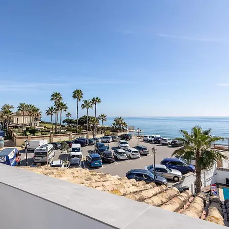 Frontline Townhouse El Rosario- 4 Bedrooms 마르베야