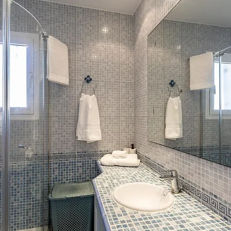 Feriehus Frontline Townhouse El Rosario- 4 Bedrooms *