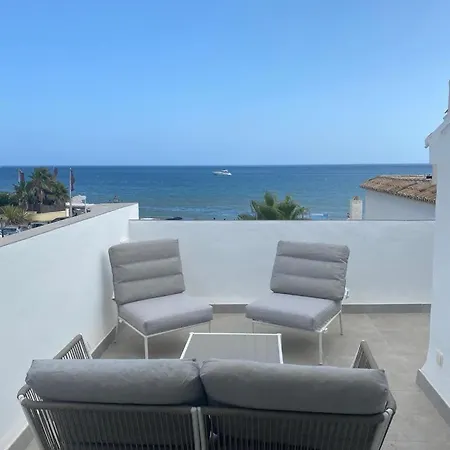 Frontline Townhouse El Rosario- 4 Bedrooms