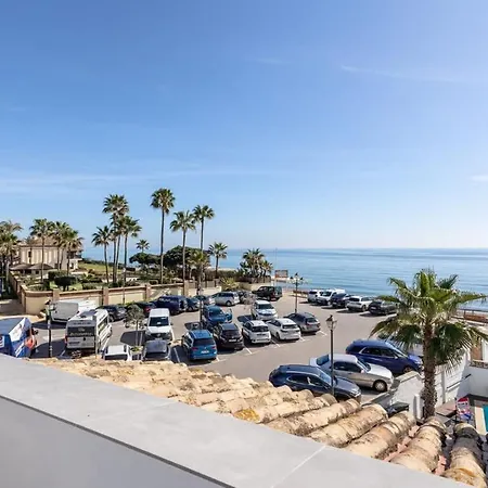 Frontline Townhouse El Rosario- 4 Bedrooms *