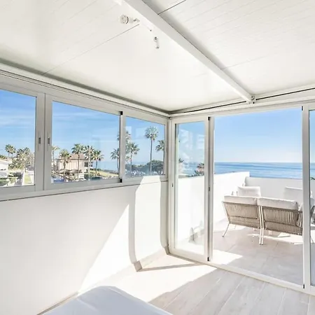Frontline Townhouse El Rosario- 4 Bedrooms * Marbella