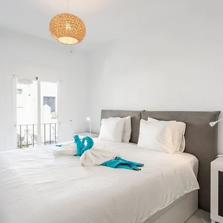Frontline Townhouse El Rosario- 4 Bedrooms
