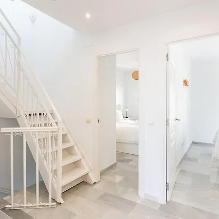 Frontline Townhouse El Rosario- 4 Bedrooms Marbella