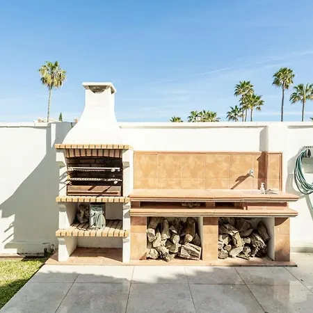 Vakantiehuis Frontline Townhouse El Rosario- 4 Bedrooms *