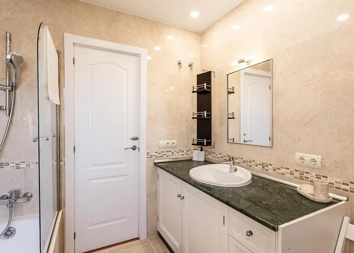 Frontline Townhouse El Rosario- 4 Bedrooms *