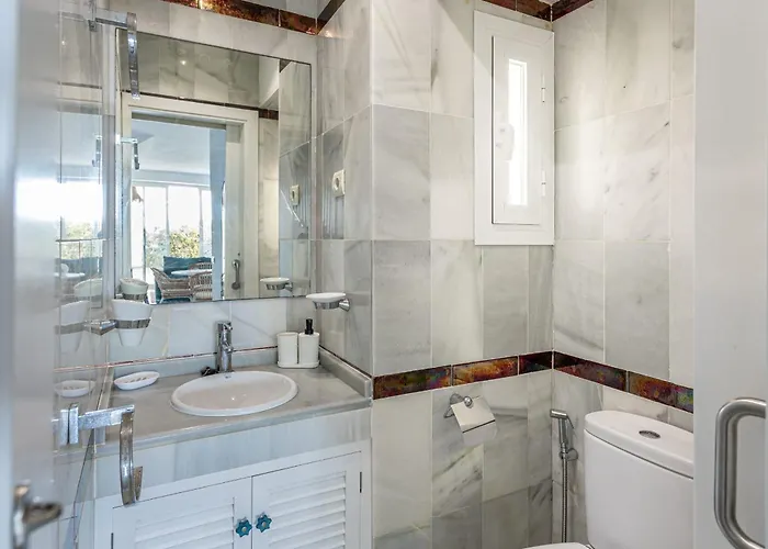 Semesterbostad Frontline Townhouse El Rosario- 4 Bedrooms