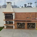 Frontline Townhouse El Rosario- 4 Bedrooms Dom wakacyjny *