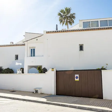 Vakantiehuis Frontline Townhouse El Rosario- 4 Bedrooms *