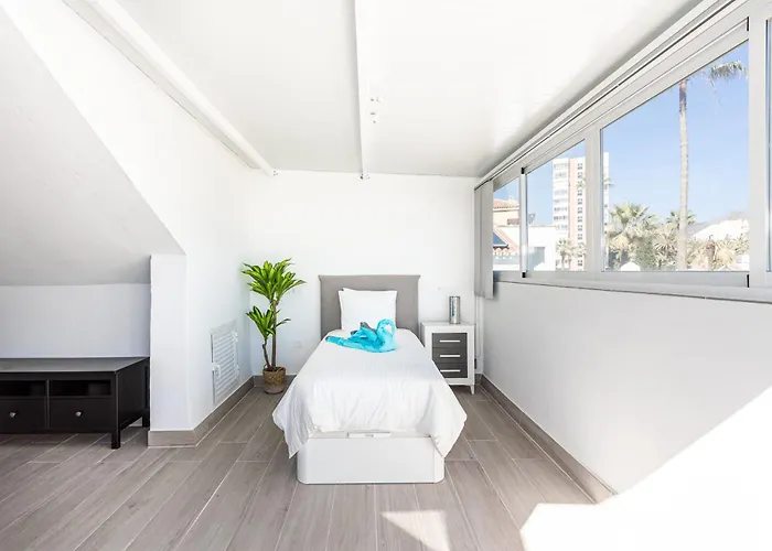 Frontline Townhouse El Rosario- 4 Bedrooms * Marbella